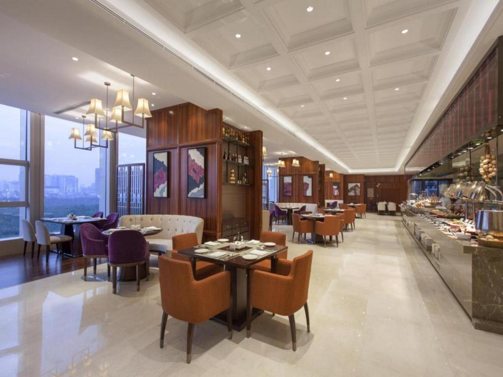 Ming Du Lakeside Hotel Наньнин Экстерьер фото