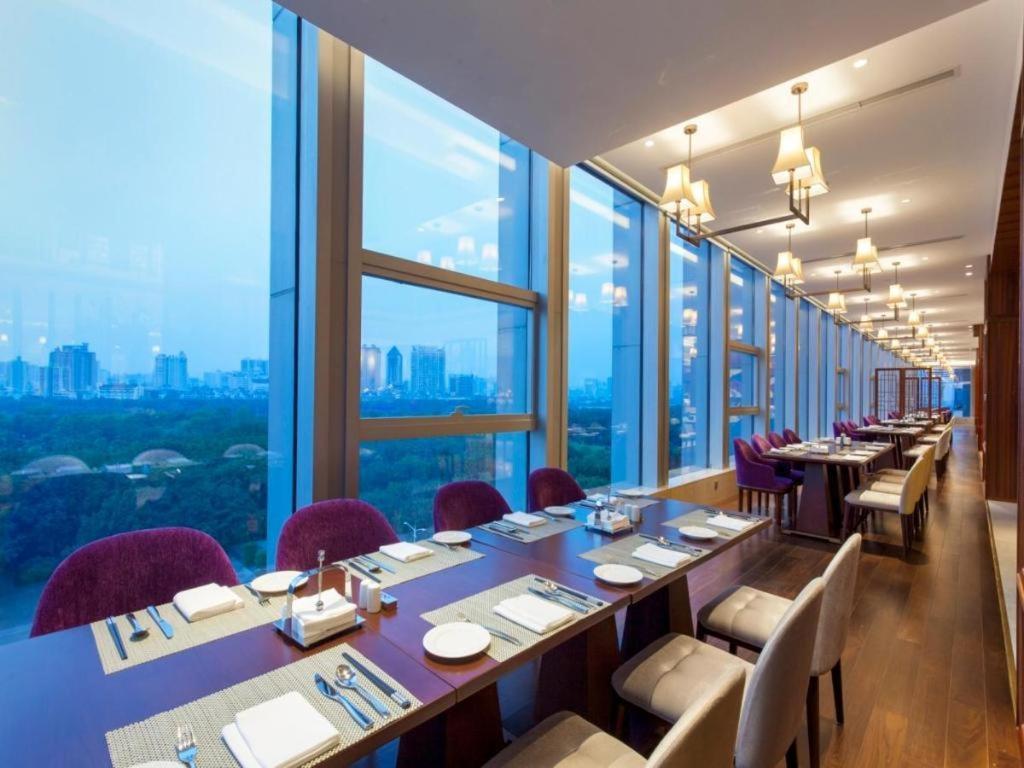 Ming Du Lakeside Hotel Наньнин Экстерьер фото