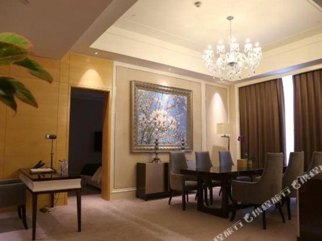 Ming Du Lakeside Hotel Наньнин Экстерьер фото
