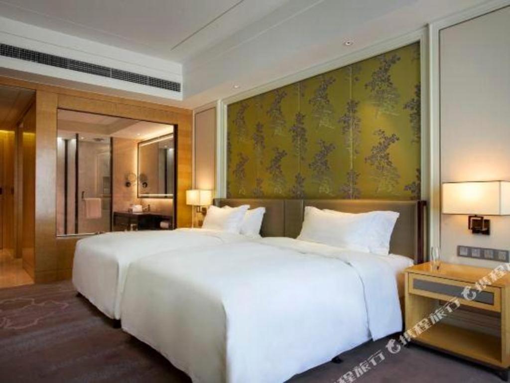 Ming Du Lakeside Hotel Наньнин Экстерьер фото